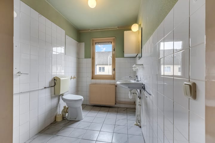 Foto 16 van Van Miereveltstraat 13