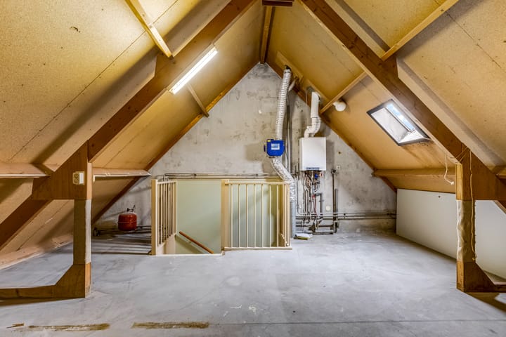 Foto 21 van Van Miereveltstraat 13