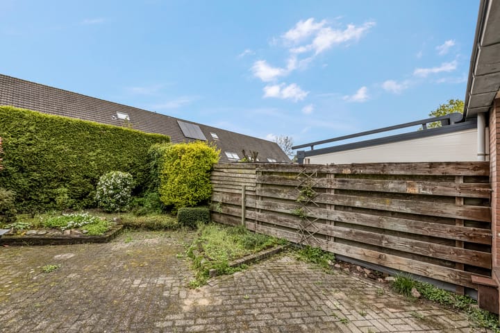 Foto 23 van Van Miereveltstraat 13