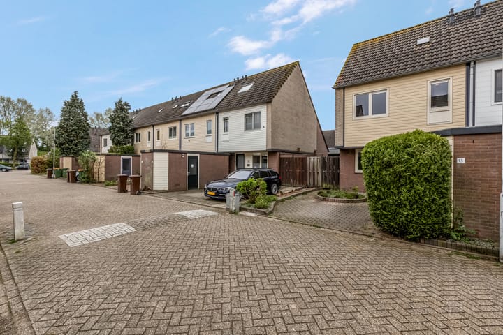 Foto 30 van Van Miereveltstraat 13