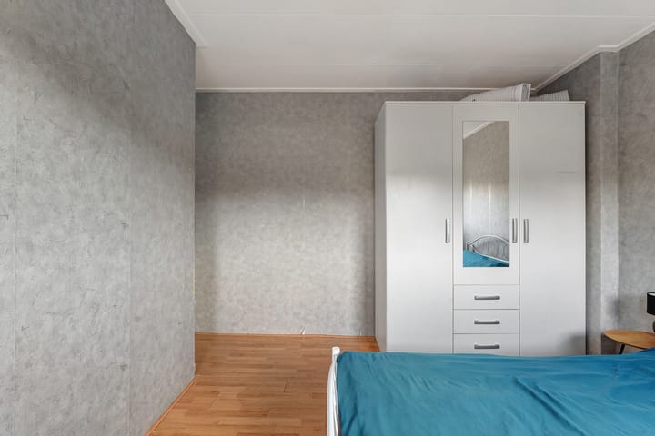 Foto 22 van van Limburg Stirumstraat 25