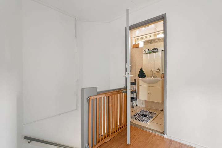 Foto 25 van van Limburg Stirumstraat 25