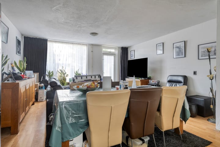 Photo 9 of Strawinskystraat 10