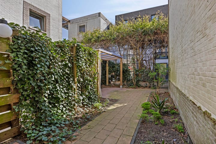 Foto 2 van Medinastraat 11