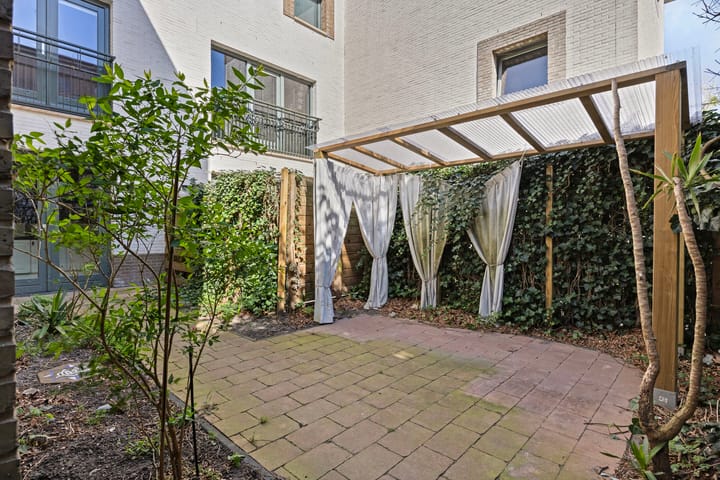 Foto 26 van Medinastraat 11