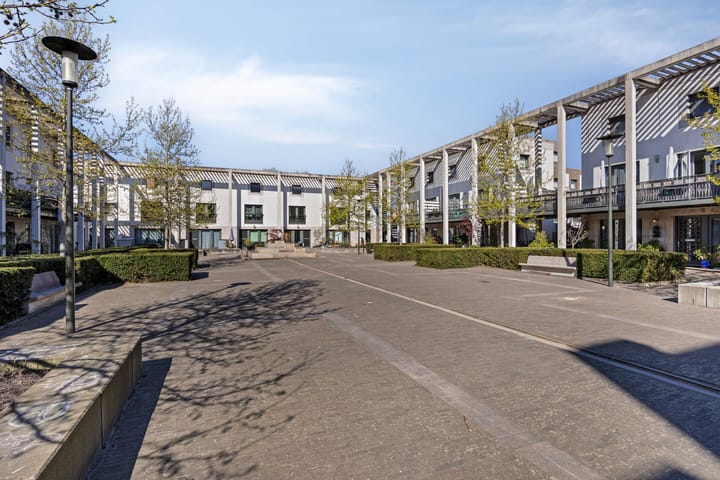 Foto 28 van Medinastraat 11