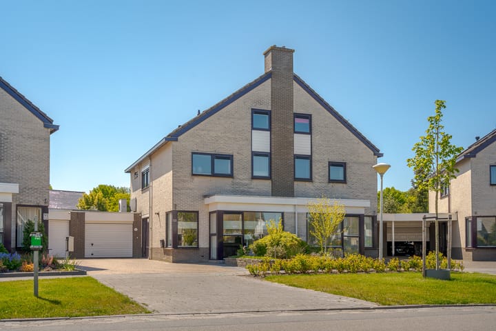 Foto 1 van Korenmolen 93