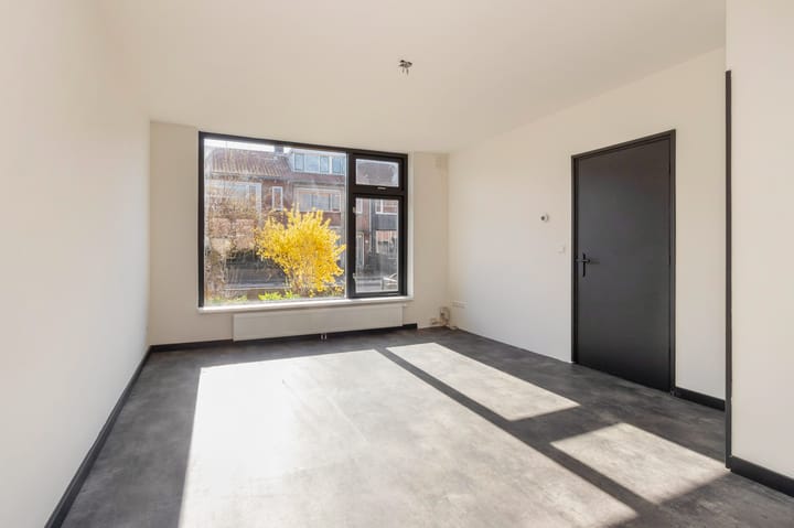 Foto 3 van J.P. Coenstraat 130