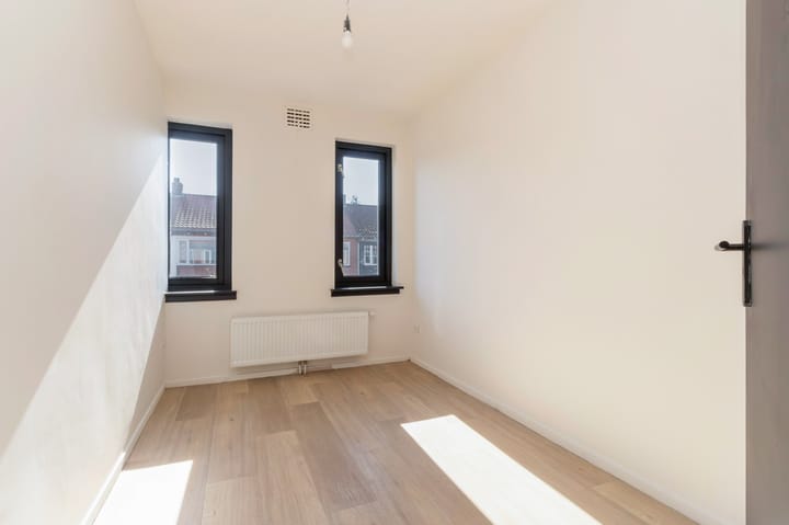 Foto 10 van J.P. Coenstraat 130