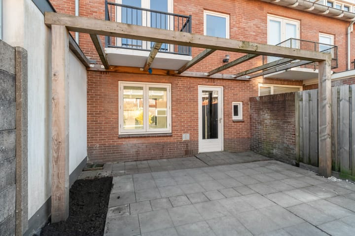 Foto 17 van J.P. Coenstraat 130