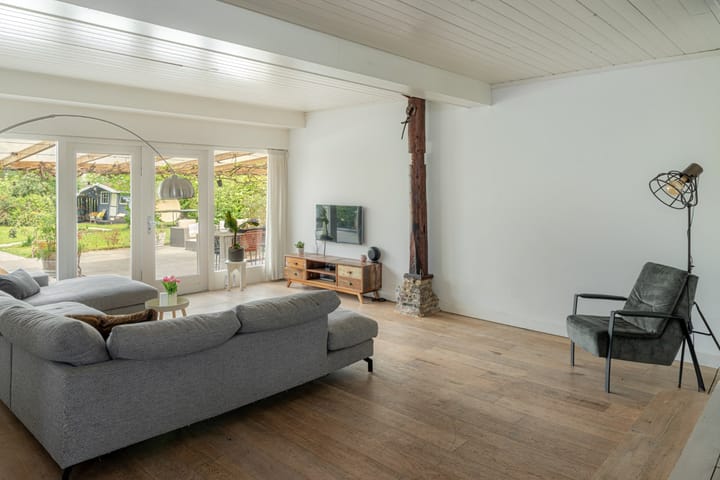 Foto 7 van Aengwirderweg 297