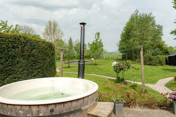 Foto 42 van Aengwirderweg 297