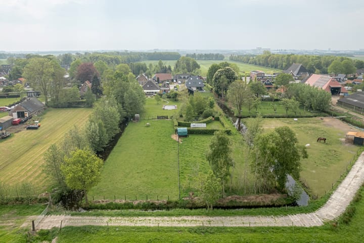 Foto 48 van Aengwirderweg 297