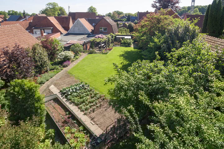 Foto 39 van Höcklenkamper Straße 11