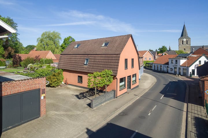 Foto 42 van Höcklenkamper Straße 11