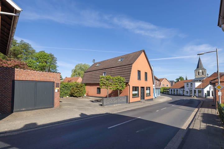 Foto 44 van Höcklenkamper Straße 11