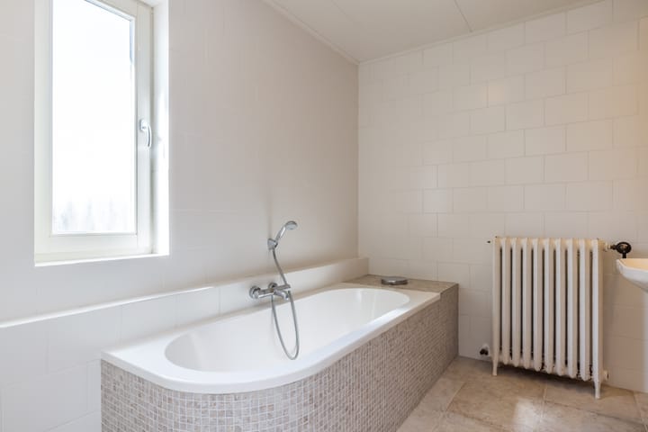 Foto 25 van Laathovenlaan 6