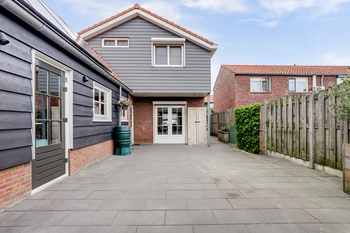 Photo 27 of Esdoornstraat 27