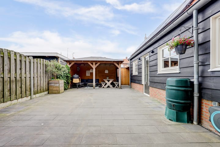 Photo 29 of Esdoornstraat 27