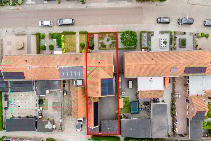 Photo 33 of Esdoornstraat 27