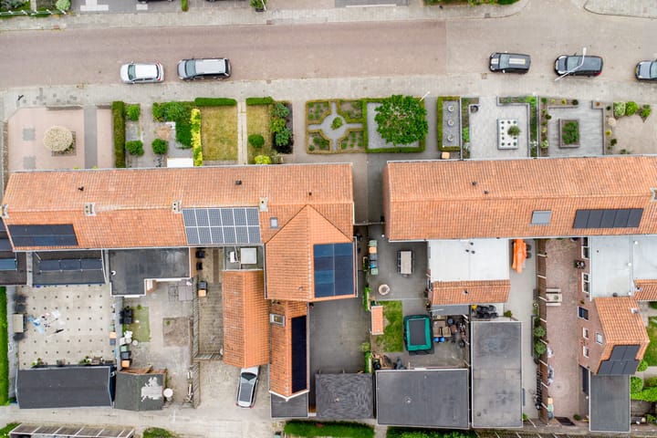 Photo 34 of Esdoornstraat 27