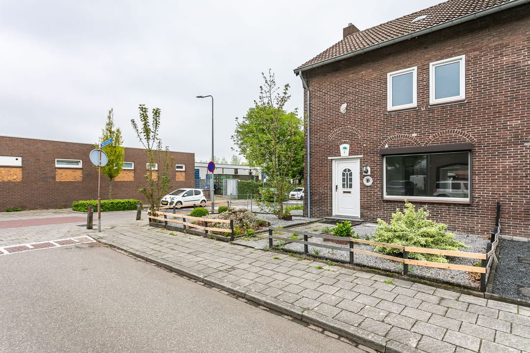 Foto 31 van Ridder Vosstraat 1