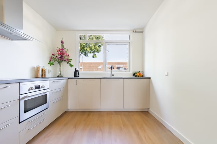 Foto 14 van Pinksterbloemweg 130