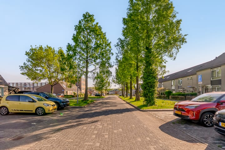 Foto 34 van Pinksterbloemweg 130