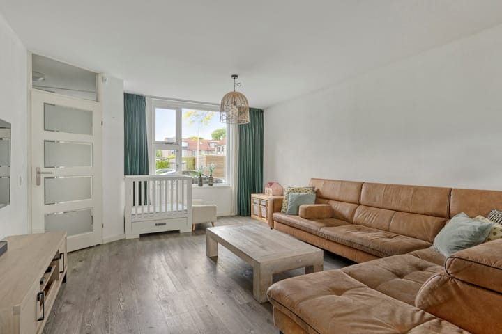 Foto 9 van Albert Schweitzerlaan 12