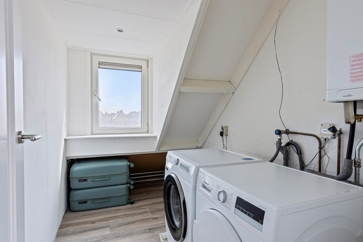 Foto 33 van Albert Schweitzerlaan 12