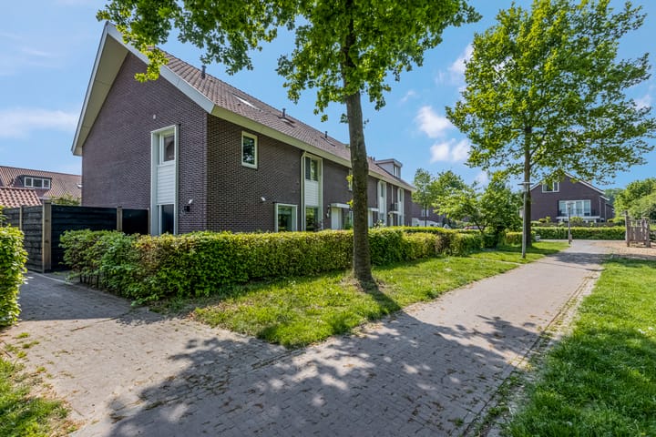 Scharlakenbos 21