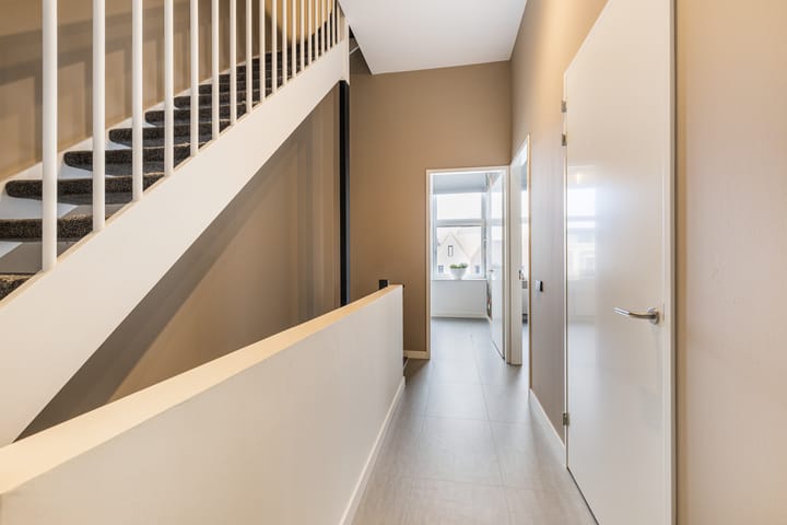 Foto 24 van Burg H v Sleenstr 10