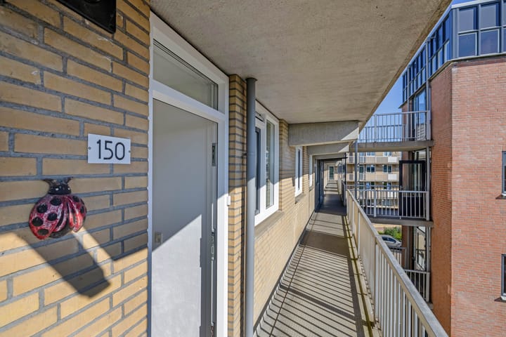 Photo 21 of Staalstraat 150