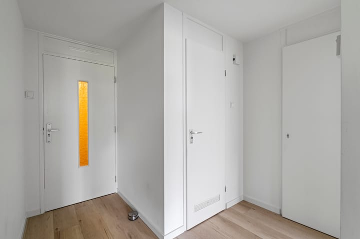 Photo 2 of Sans Souci 48