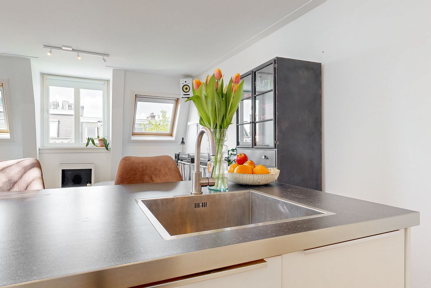 Photo 10 of Ten Katestraat 59-4