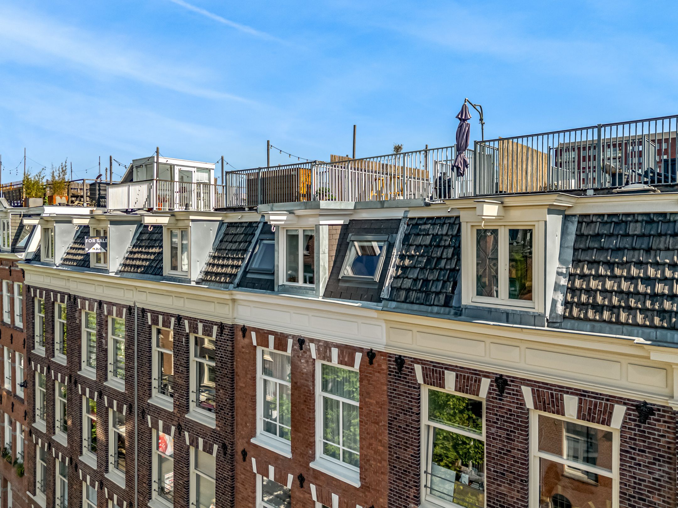 Photo 24 of Ten Katestraat 59-4