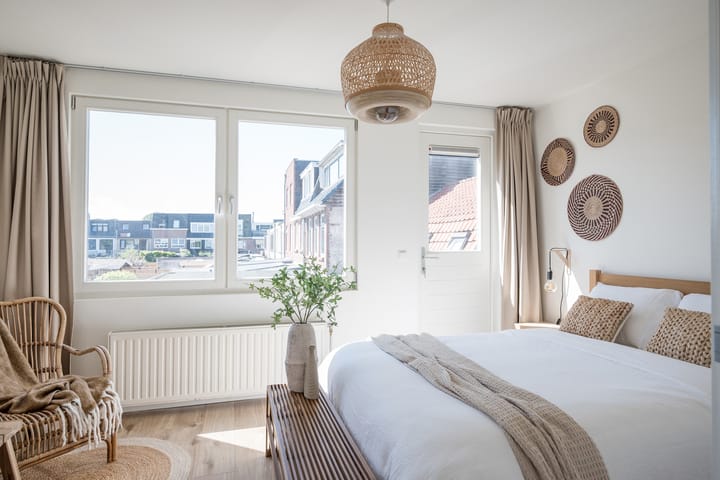 Foto 17 van Oranjeboomstraat 144