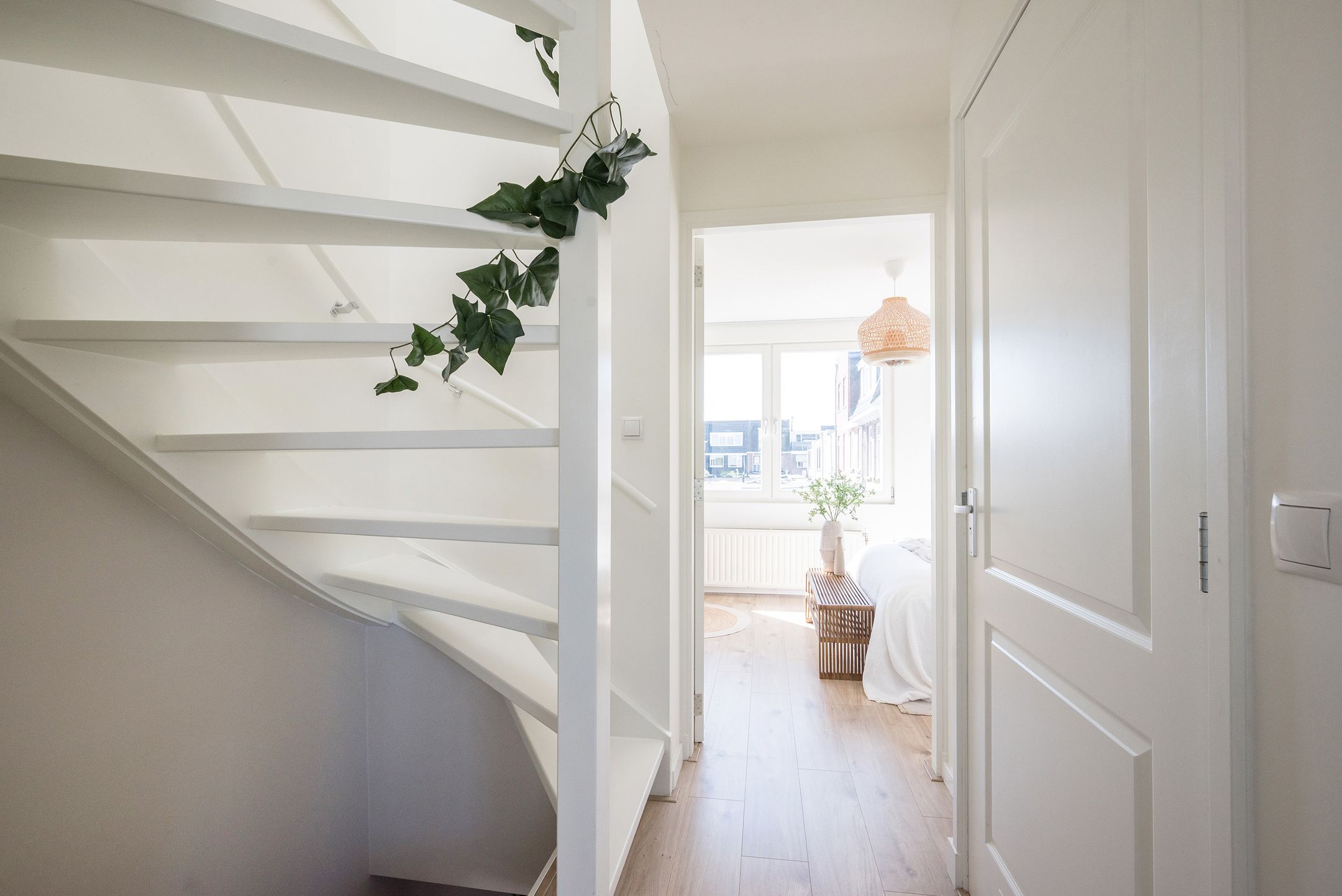 Foto 27 van Oranjeboomstraat 144