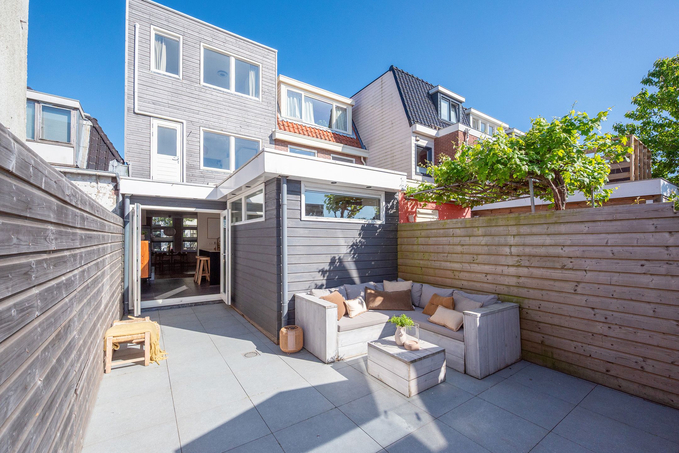 Foto 39 van Oranjeboomstraat 144