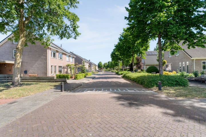 Photo 38 of Sperwer 25