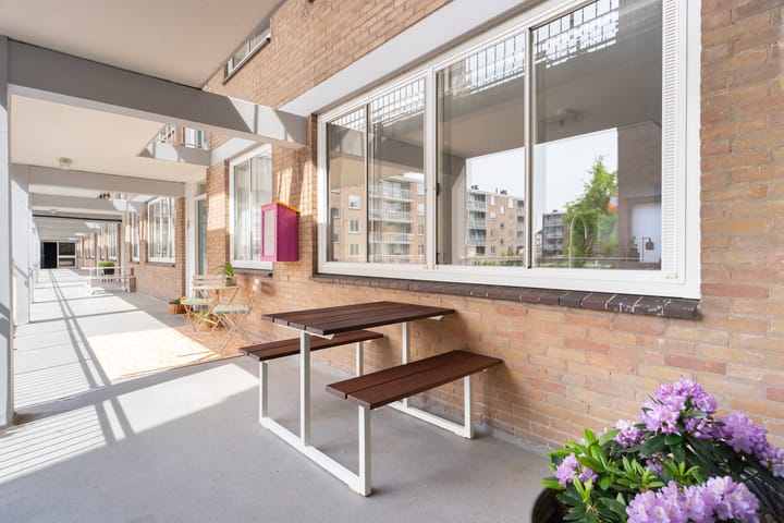 Photo 24 of Van Bijnkershoeklaan 1