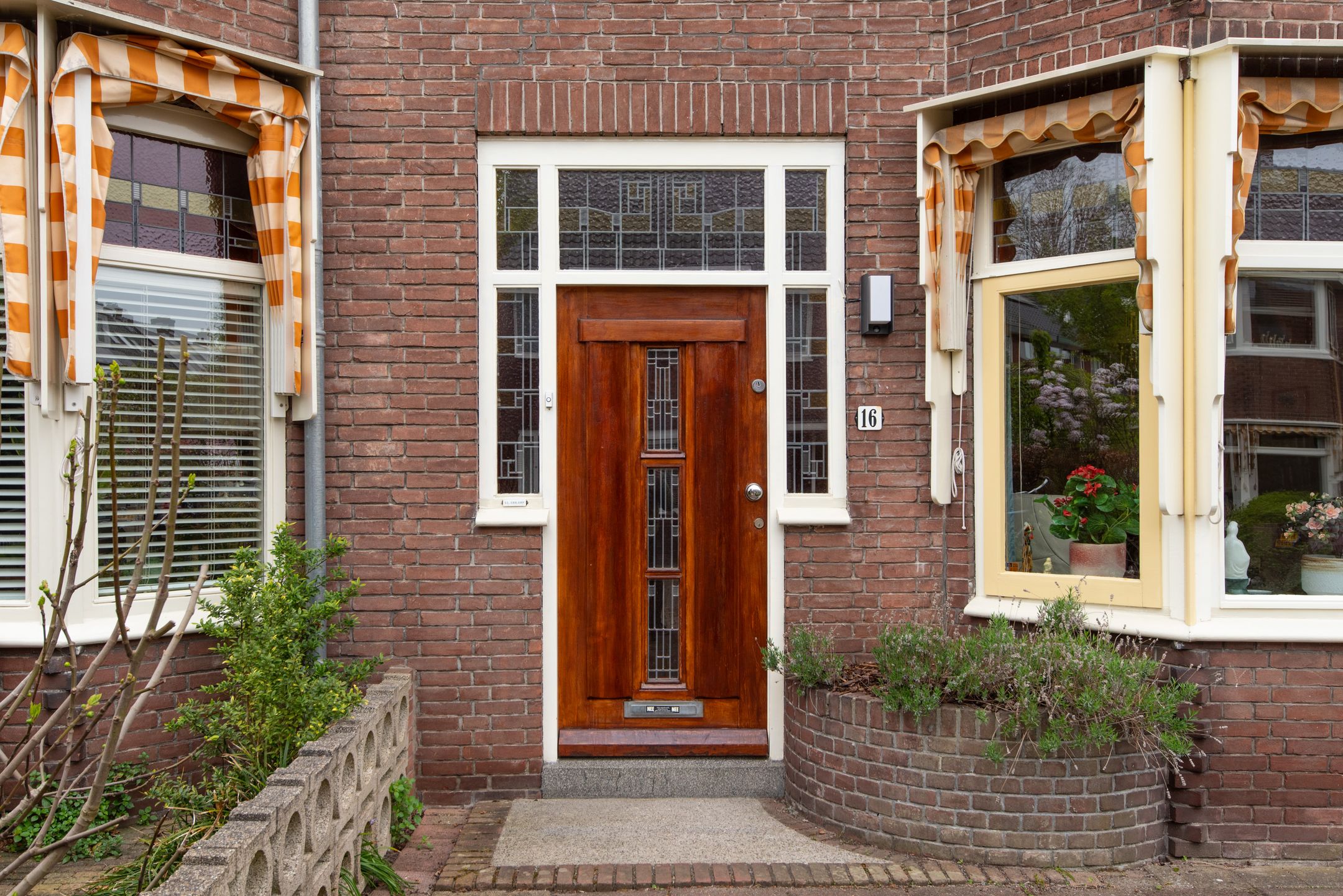 Photo 6 of Dr.Schaepmanstraat 16
