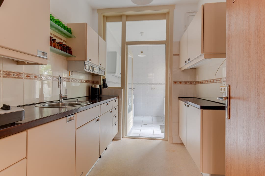 Photo 16 of Dr.Schaepmanstraat 16