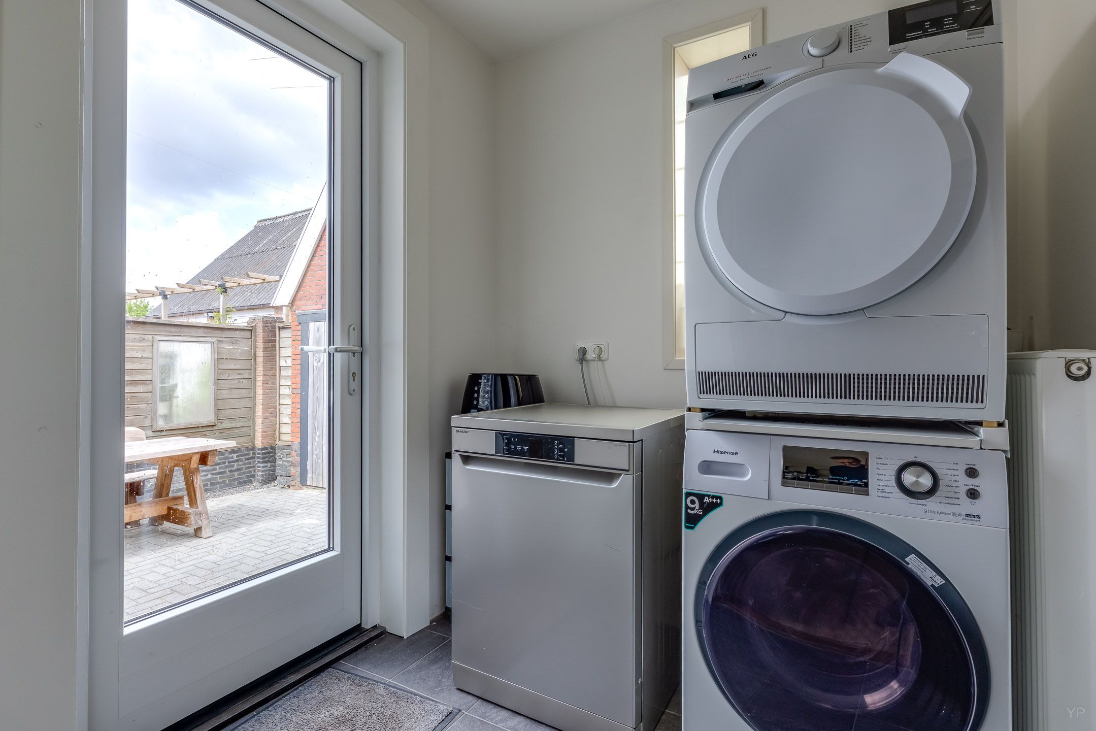 Photo 21 of Meidoornstraat 3