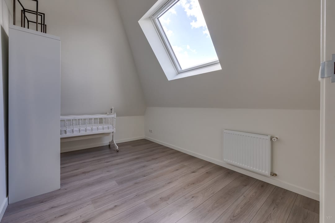 Photo 37 of Meidoornstraat 3