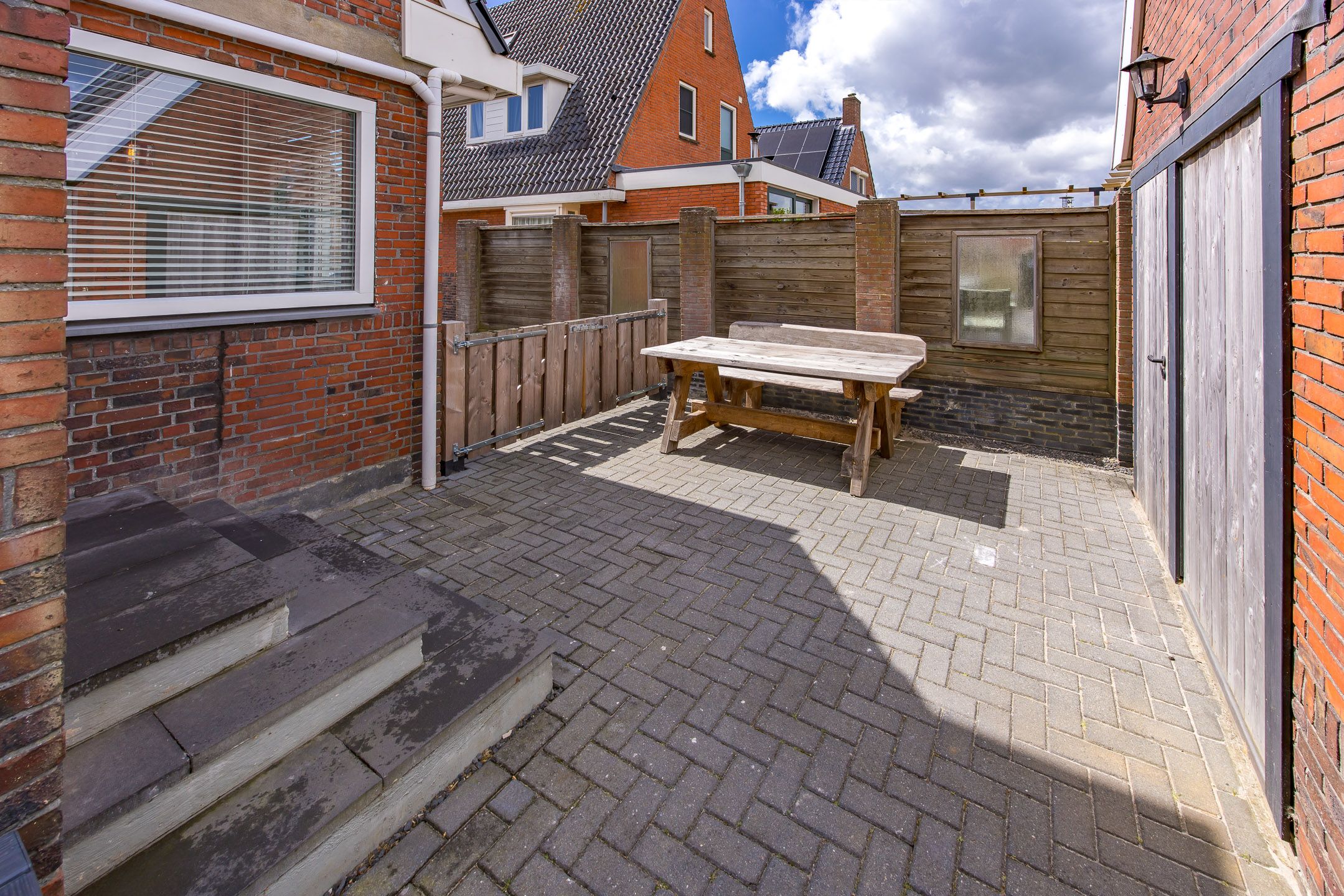 Photo 42 of Meidoornstraat 3