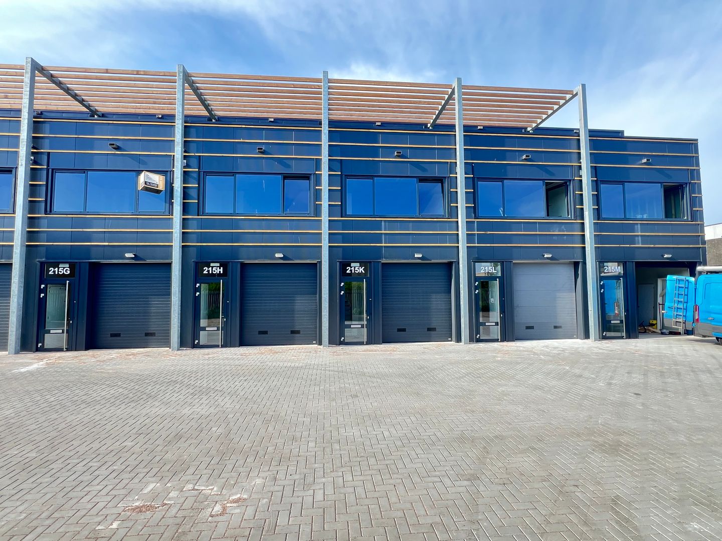 View photo 1 of Hogeweyselaan 215