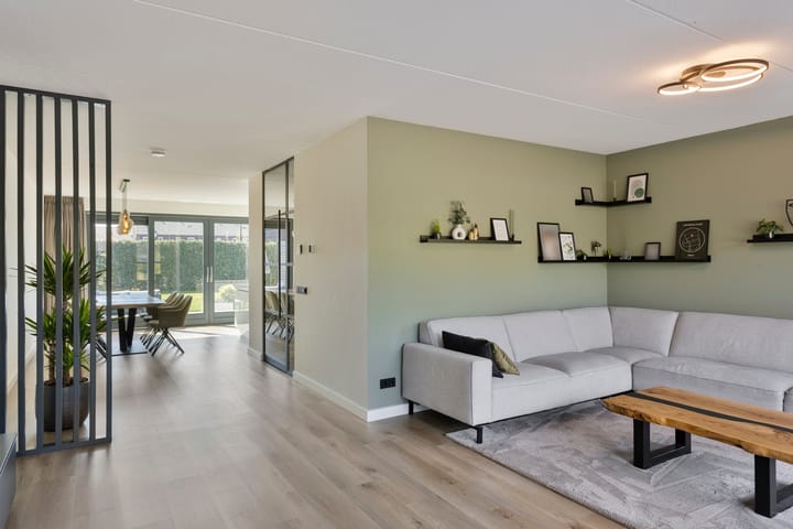 Foto 14 van Trechterbeker 64