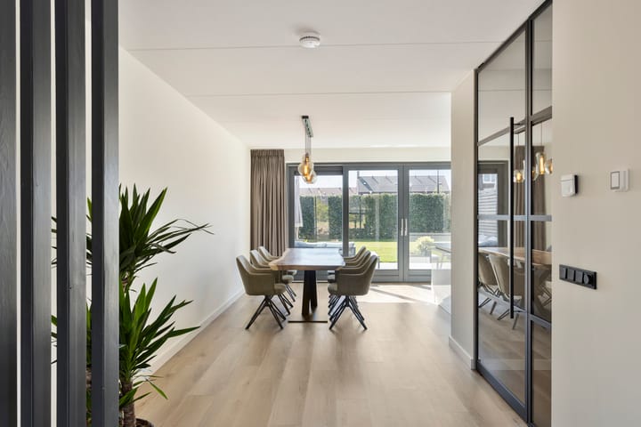 Foto 15 van Trechterbeker 64