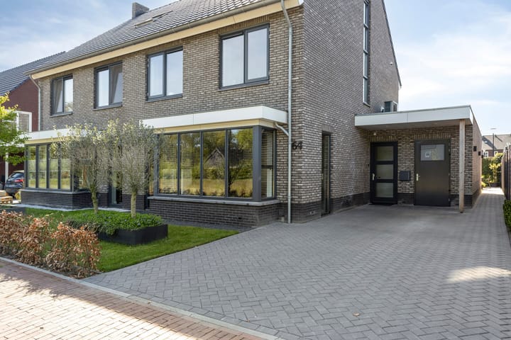 Foto 6 van Trechterbeker 64